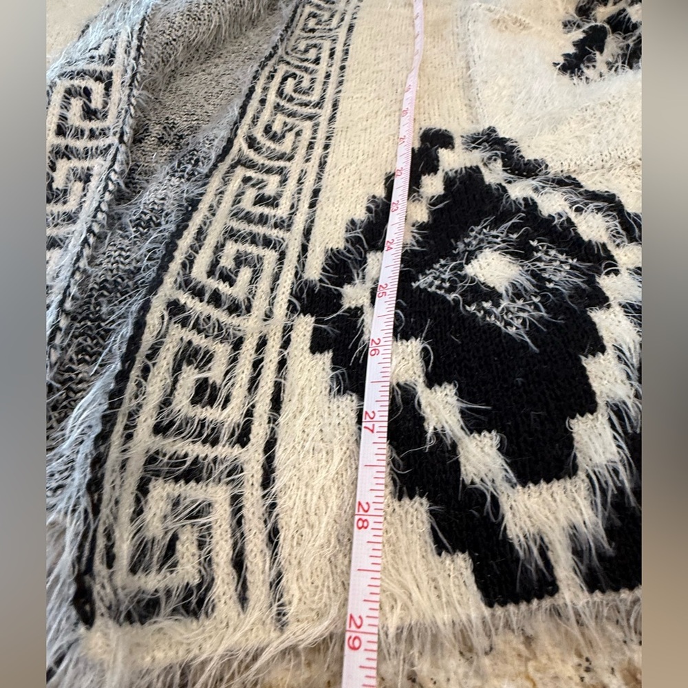 Soft Surroundings long line cardigan faux fur southwestern pattern OS - Picture 10 of 12